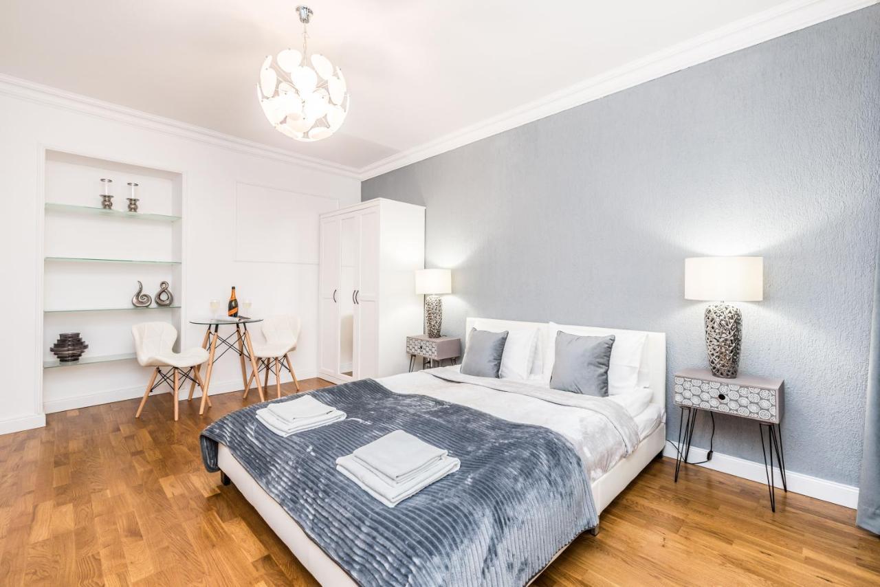 Rent Like Home - Przejscie Garncarskie 10 Wroclaw Exterior photo