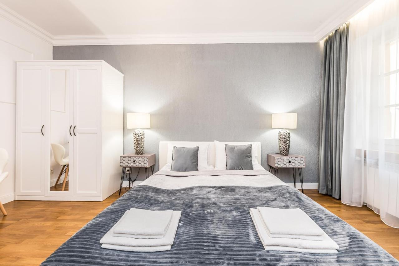 Rent Like Home - Przejscie Garncarskie 10 Wroclaw Exterior photo