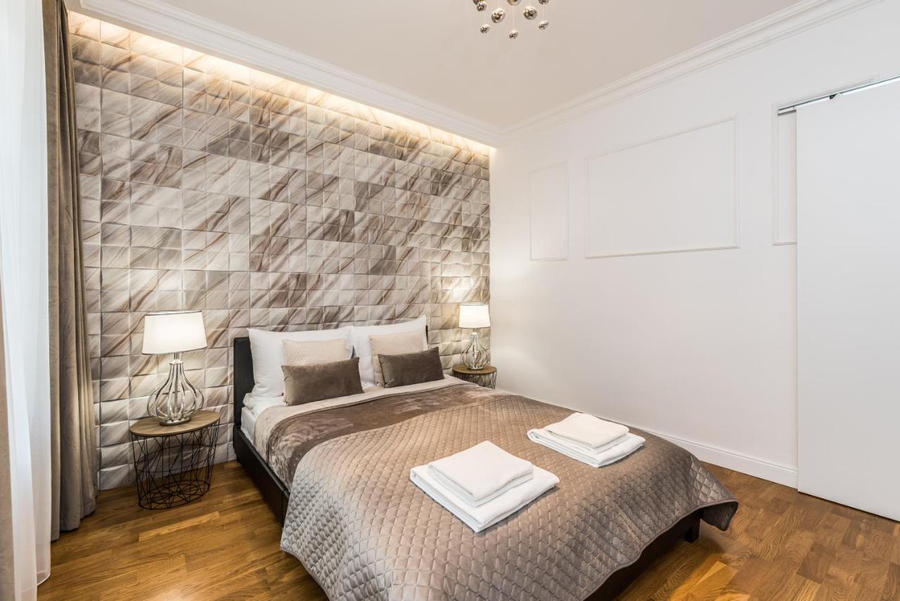 Rent Like Home - Przejscie Garncarskie 10 Wroclaw Exterior photo
