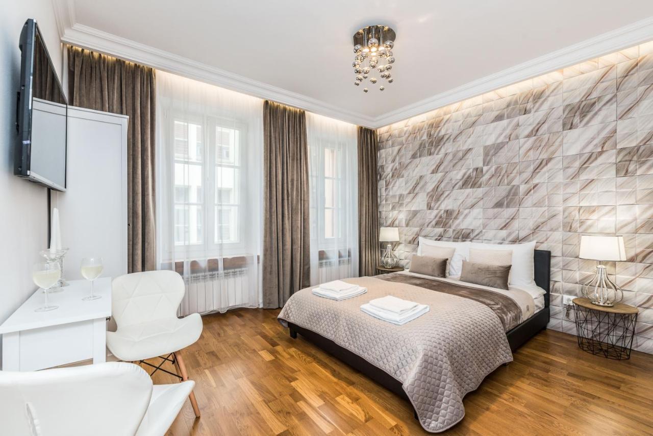 Rent Like Home - Przejscie Garncarskie 10 Wroclaw Exterior photo